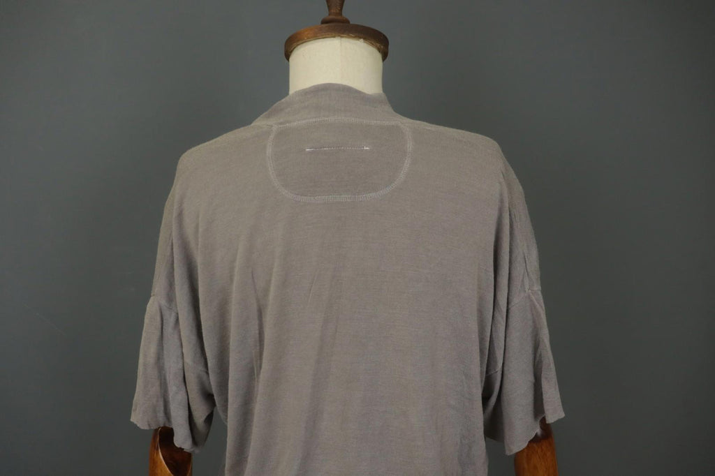Maison Margiela Gray Relaxed V-Neck Half Sleeve Pullover T-Shirt – Size M / L
