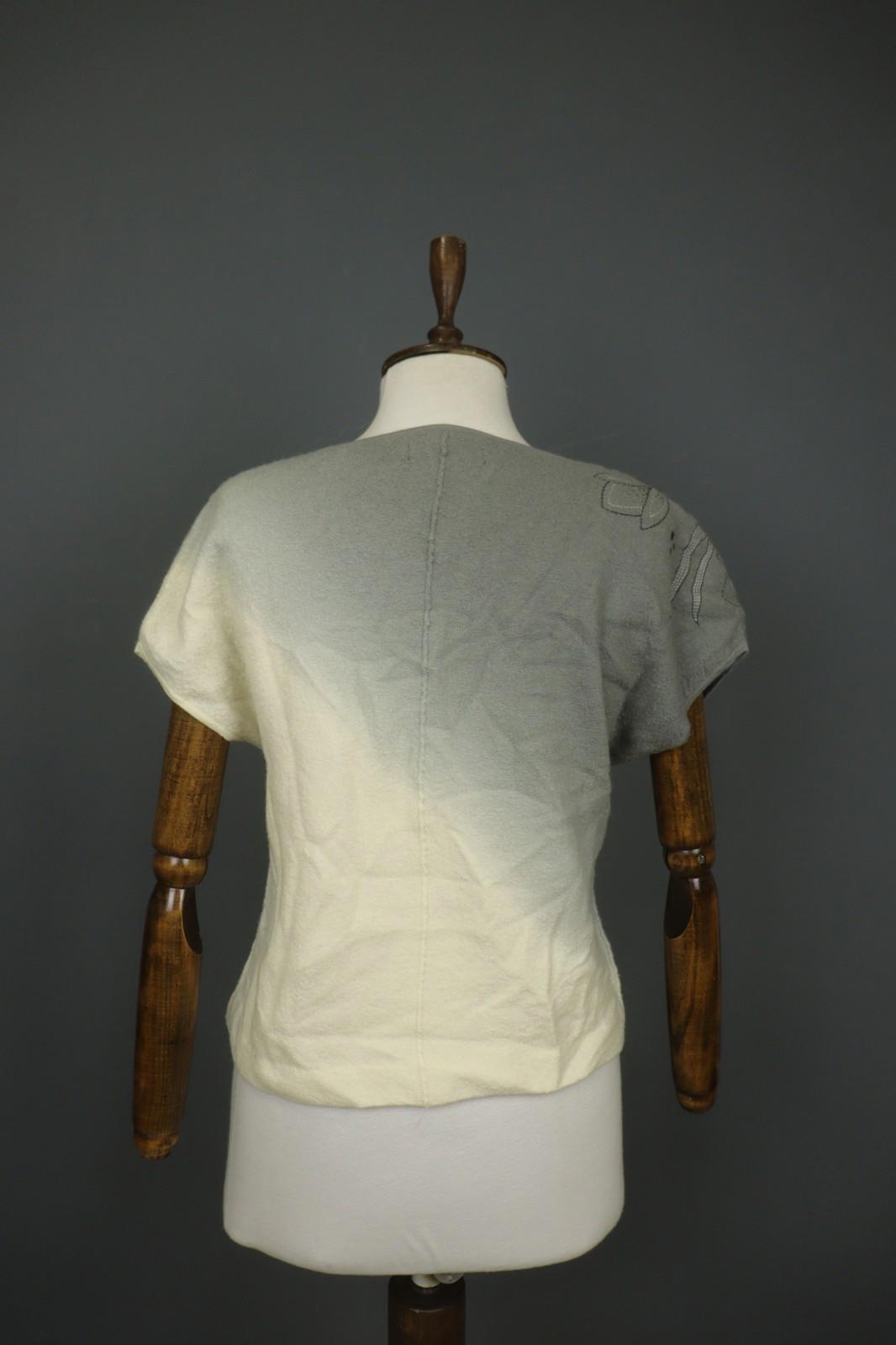 GUDRUN SJODEN Gray Ivory Embroidered Flower 100% Wool Casual Fleece Shirt – Size S
