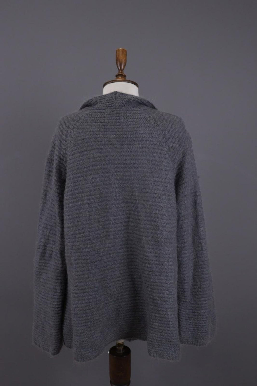 GUDRUN SJODEN Gray Ribbed Mohair Wool Cape Wrape Cardigan Sweater – Size XL