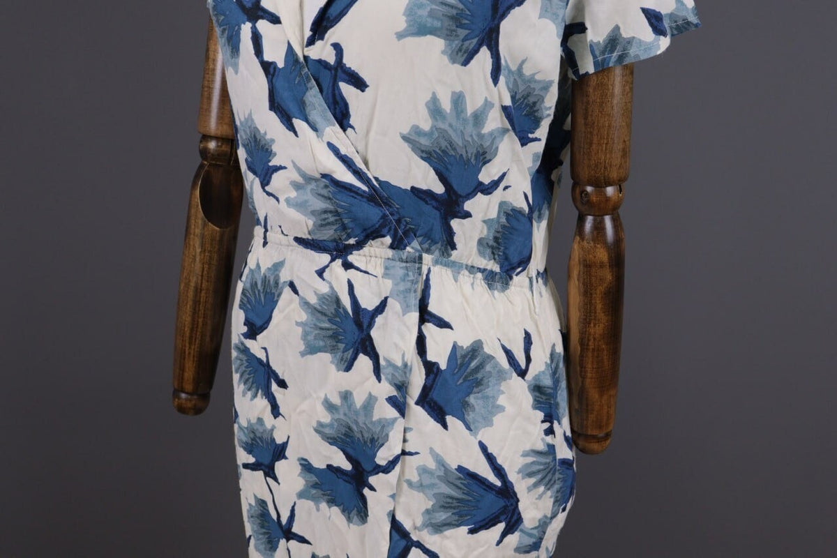 Ganni White Floral Short Sleeve V-Neck Peged Dress – Size S