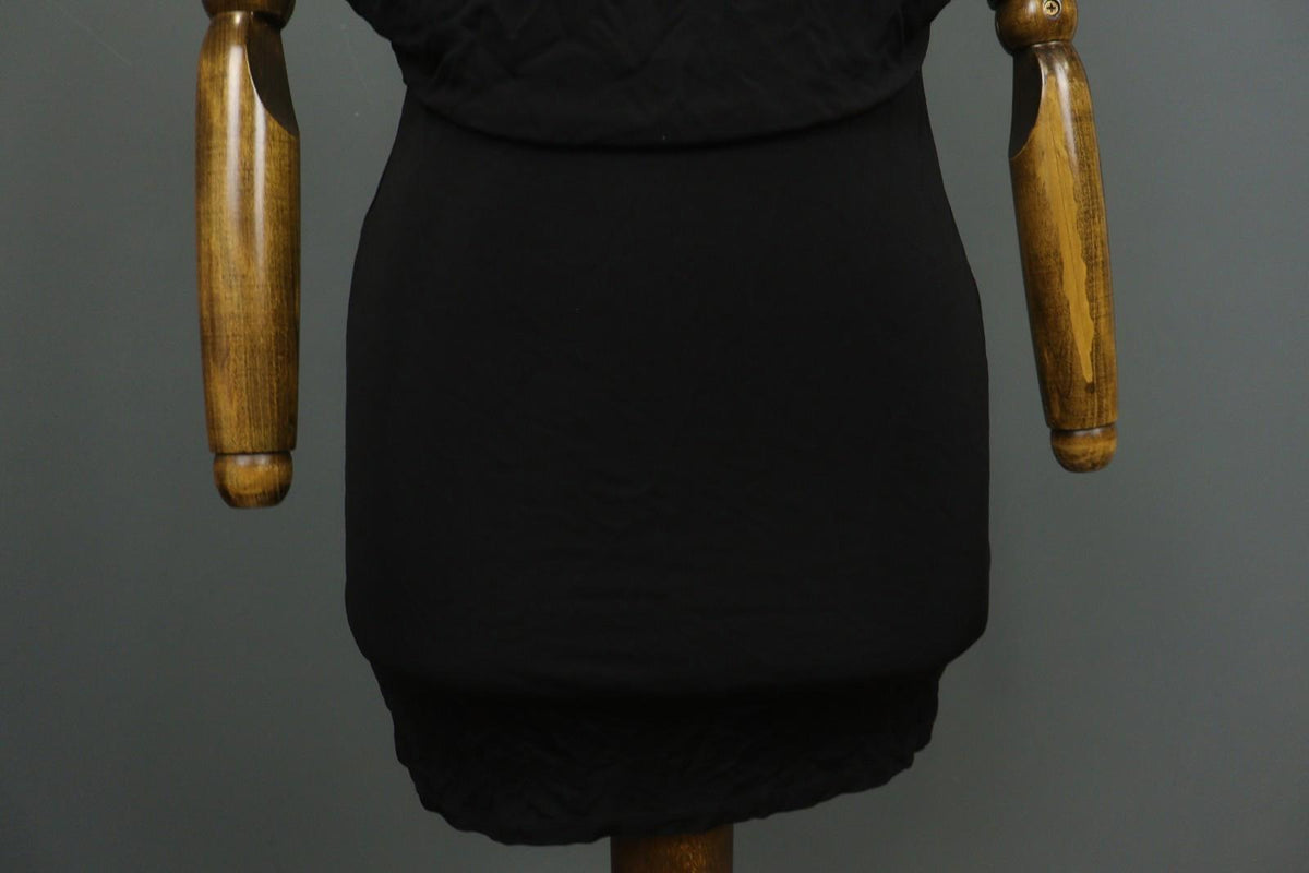 VERSACE JEANS Black 100% Viscose Stretch Beaded Scoop Neck Shift Dress – Size 36