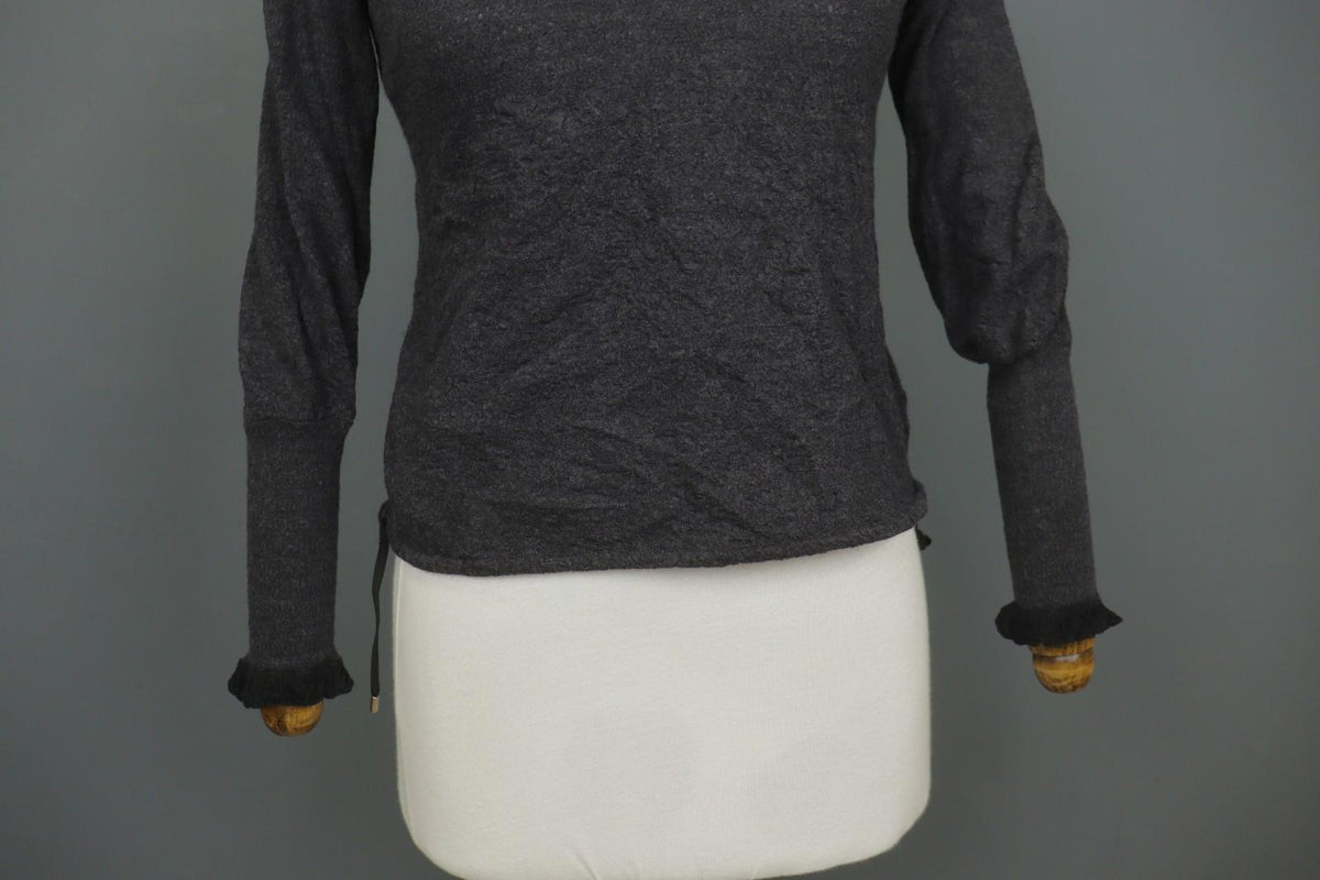HIGH Use Gray Virgin Wool Knit Long Sleeve Round Neck Pullover Sweater – Size S