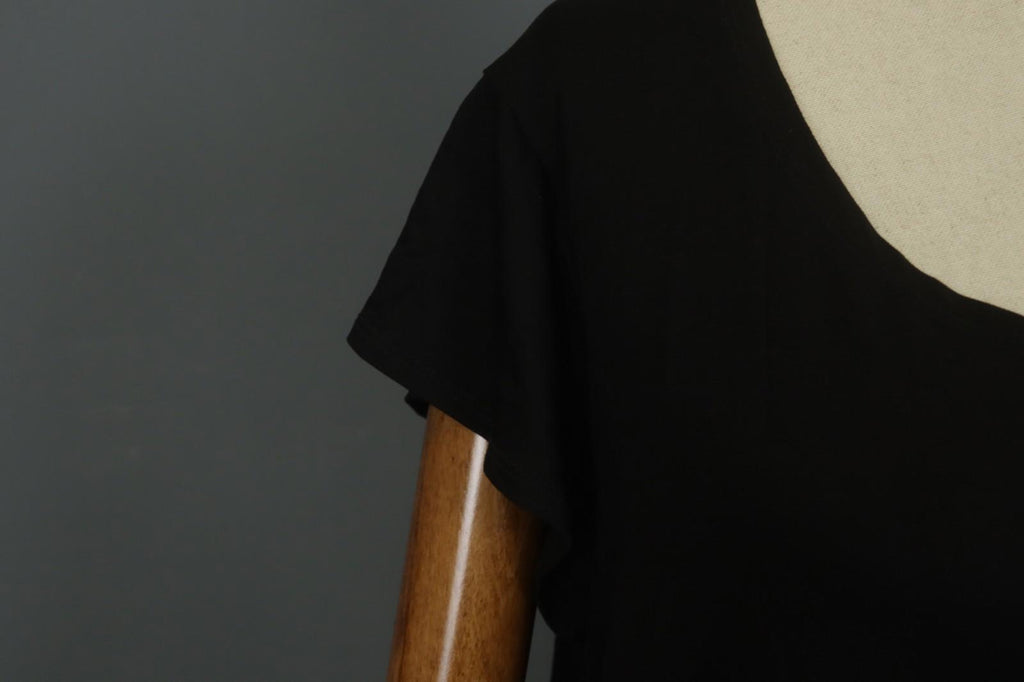 GUDRUN SJODEN Black Lyocell Short Sleeve Round Neck Pullover Blouse Top – Size L