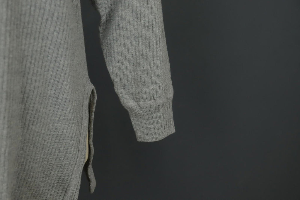 GUDRUN SJODEN Gray Raglan Sleeve Crew Neck Side Slit Pullover Sweater – Size M