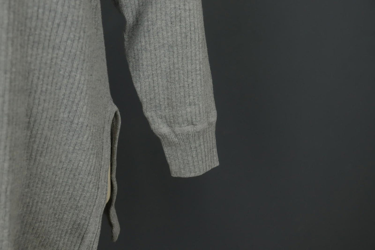 GUDRUN SJODEN Gray Raglan Sleeve Crew Neck Side Slit Pullover Sweater – Size M