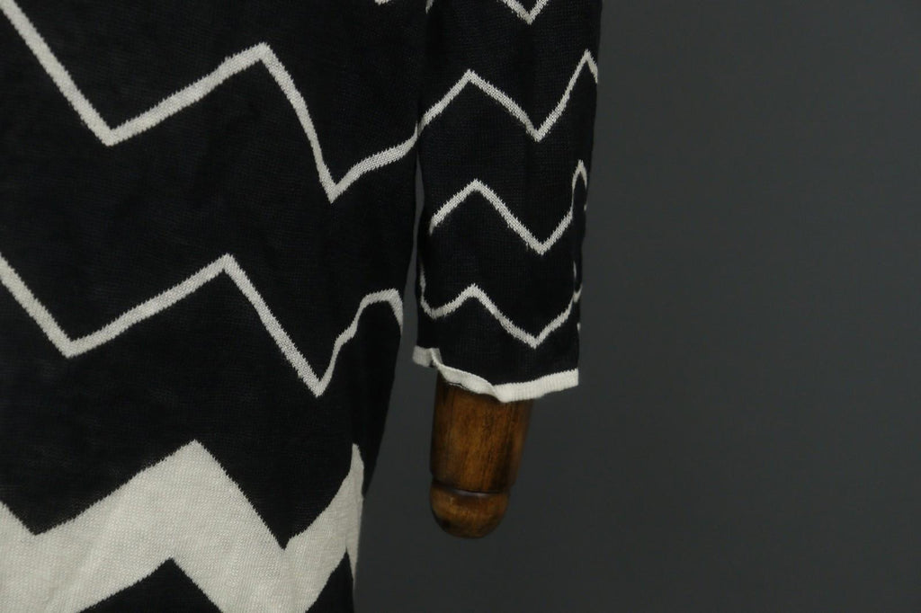 GUDRUN SJODEN Black White Chevron Print Knitted Casual Open Front Cardigan Sz M