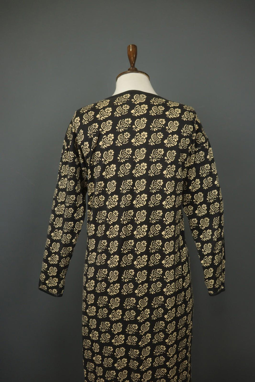 MARIMEKKO Black Ivory Floral Knit Long Sleeve Round Neck Sweater Dress – Size S