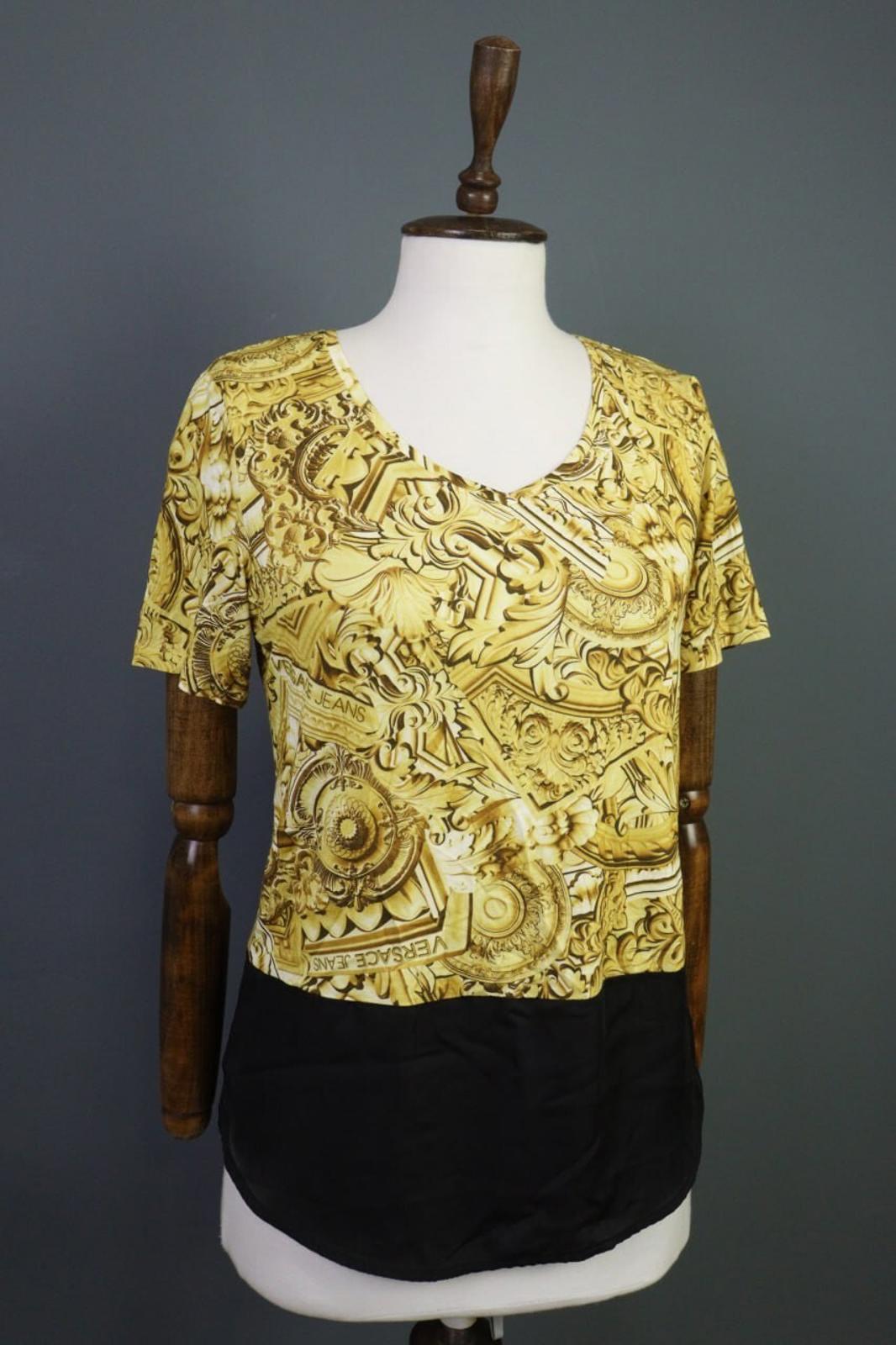 BNWT VERSACE JEANS Multicolor Gold Printed Short Sleeve Blouse Top – Size USA 4