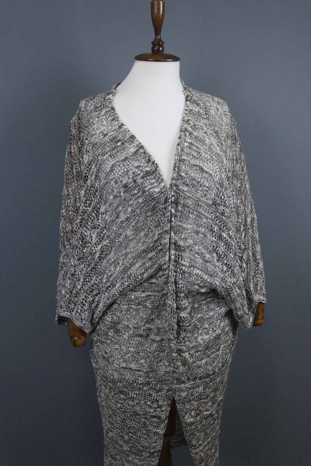 TRANSIT PAR SUCH Black White Deep V-Neck Open Front Long Cardigan – Size 2