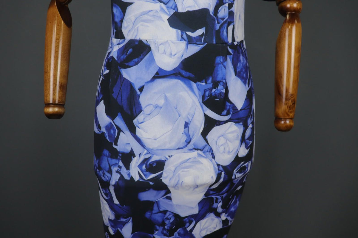 ESCADA SPORT Blue Rose Print Zipper Back Half Sleeve Sheath Dress – Size 38