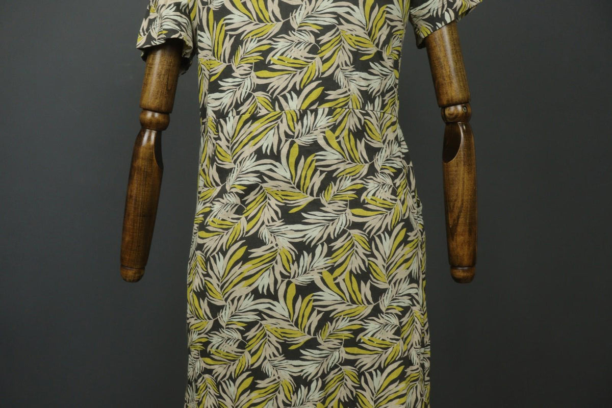 GUDRUN SJODEN Multicolor Leaf Print Split Neck Short Sleeve Shift Dress – Size M