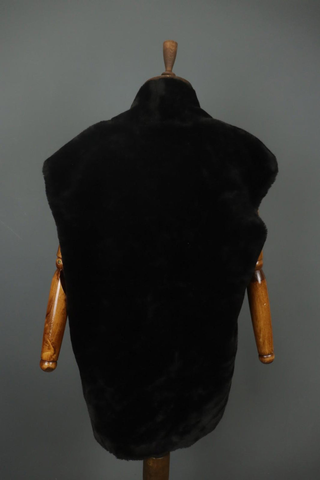 ANNETTE GORTZ Black Long Sleeve Toggle Front V-Neck Cardigan Sweater – Size 38