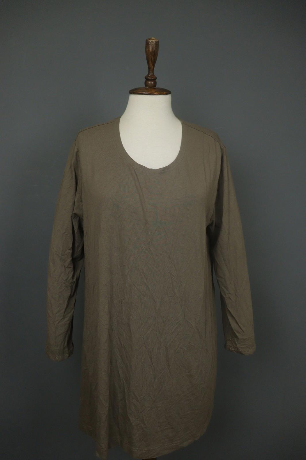 OSKA Brown Knit Classic Long Sleeve Round Neck Pullover Knee Length Shift Dress