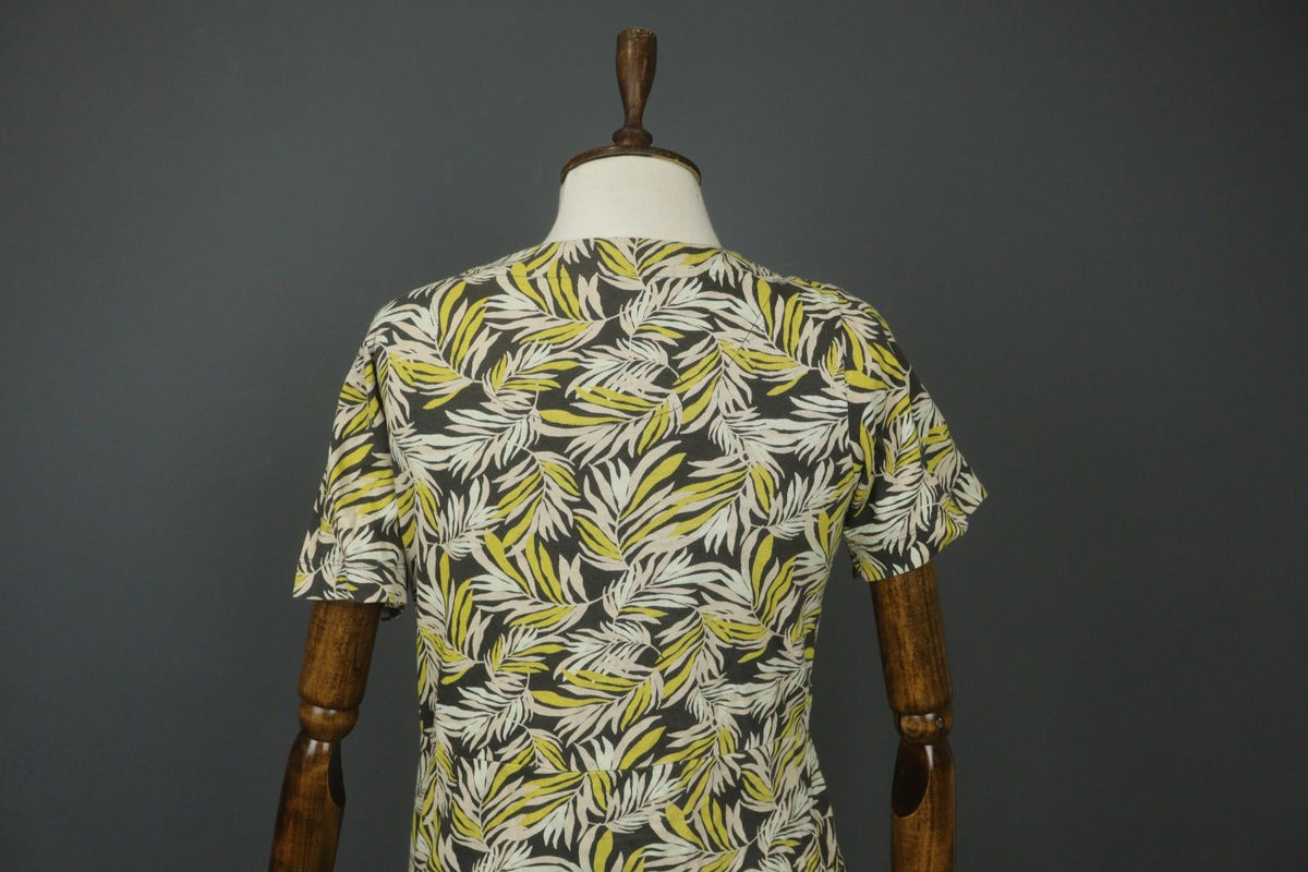 GUDRUN SJODEN Multicolor Leaf Print Split Neck Short Sleeve Shift Dress – Size M