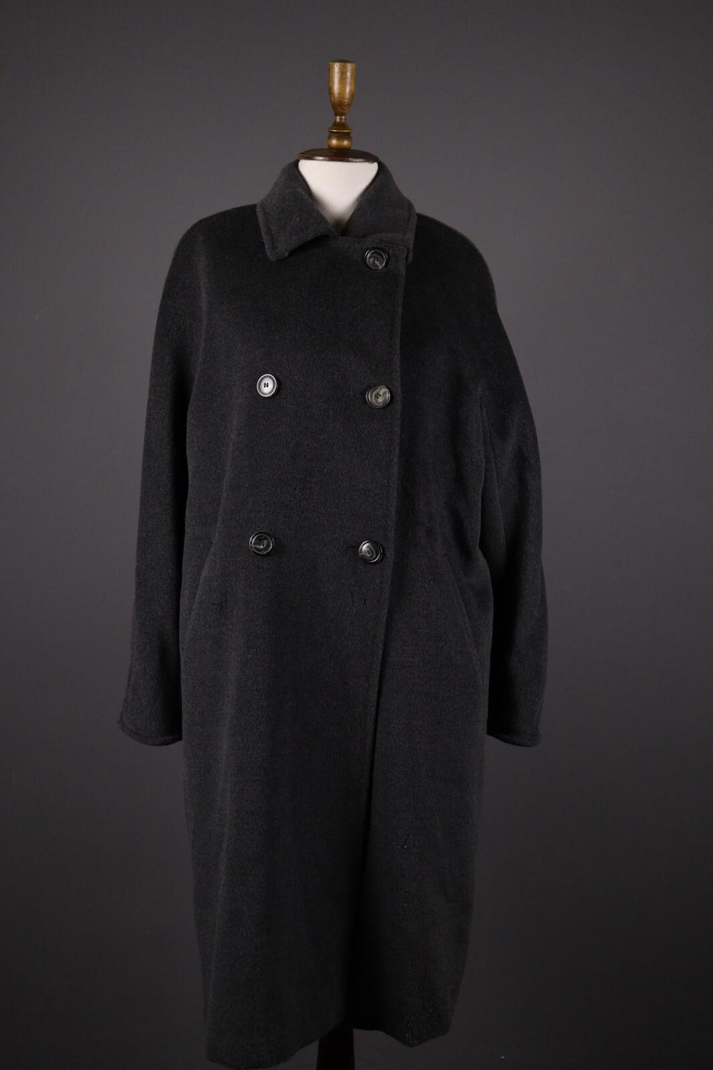 MAX MARA Gray Wool Double Breasted Relaxed Overcoat – Size US 10