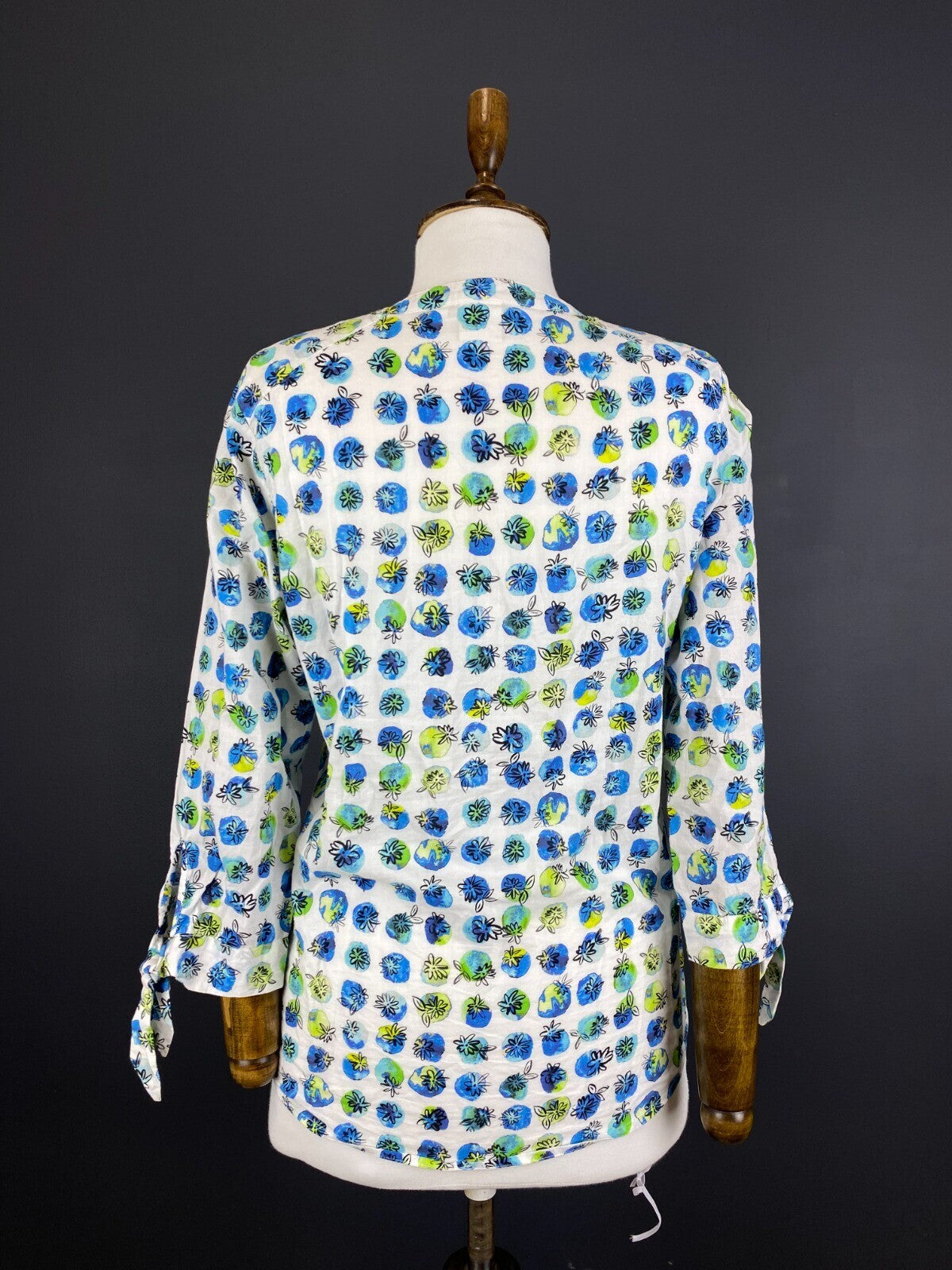 Emily Van Den Bergh Multicolor Henley Floral Long Sleeve Shirt – Size S US 6 EU 38