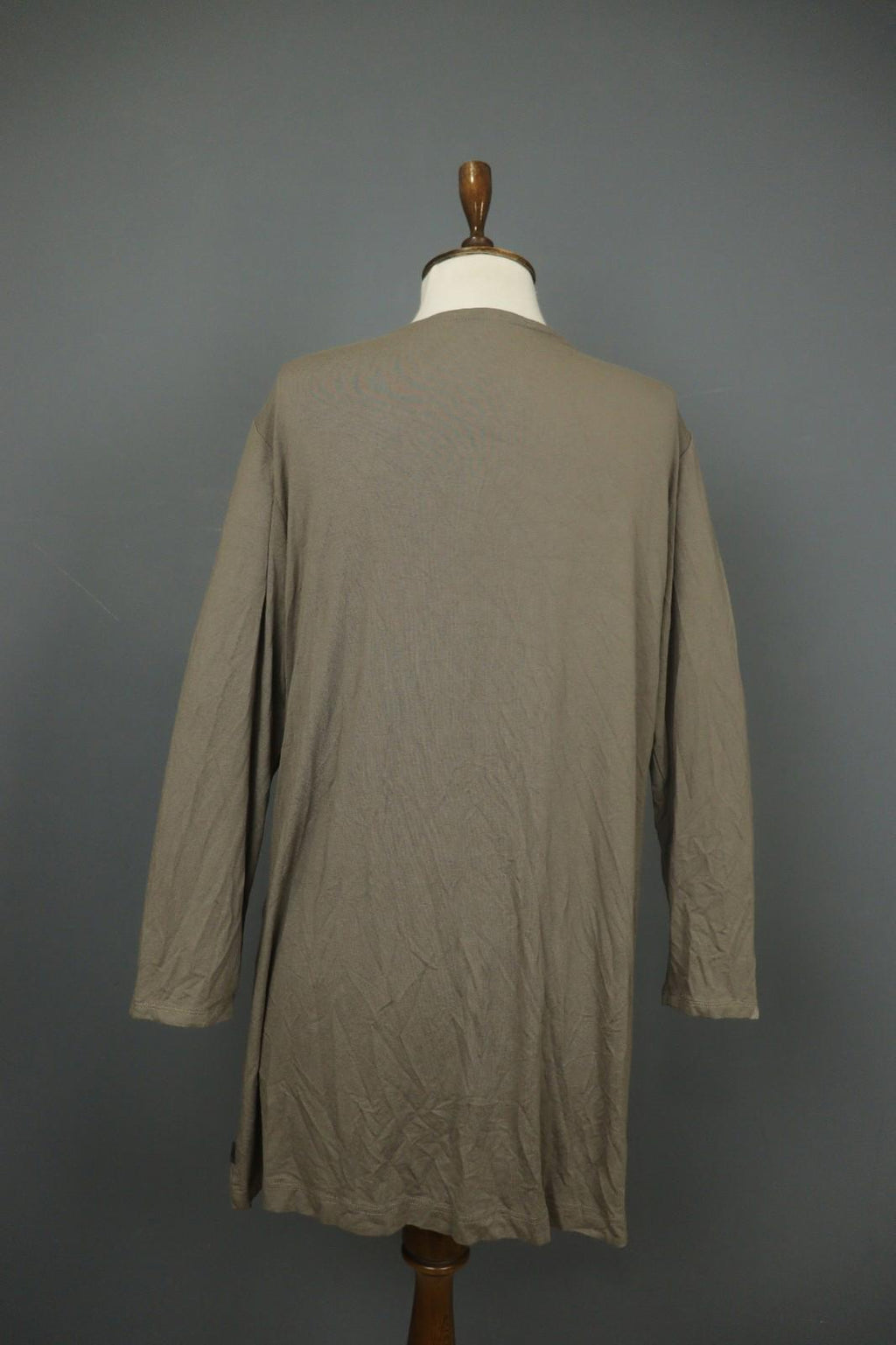 OSKA Brown Knit Classic Long Sleeve Round Neck Pullover Knee Length Shift Dress