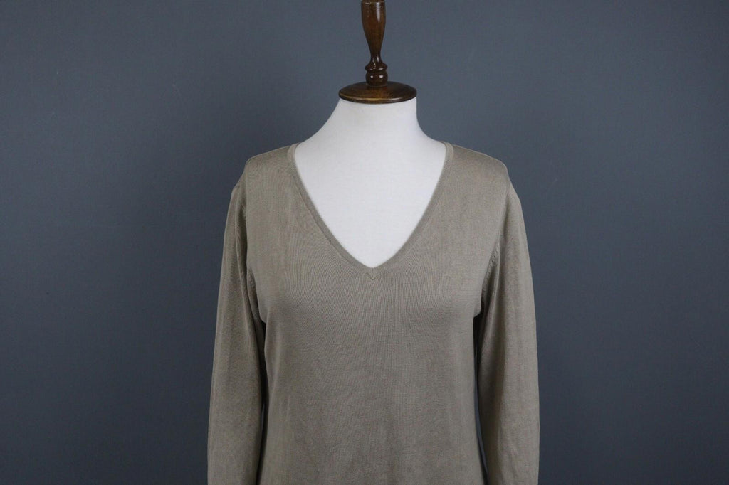 OSKA Gray Long Sleeve V-Neck Stretch Lightweight Top Blouse – Size 2