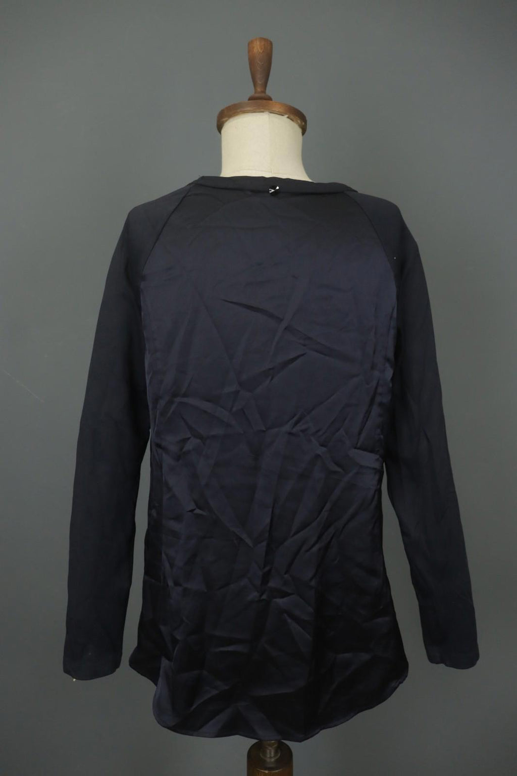 HIGH Toch Black Regular Fit Long Sleeve Crew Neck Pullover Blouse Top – Size 42