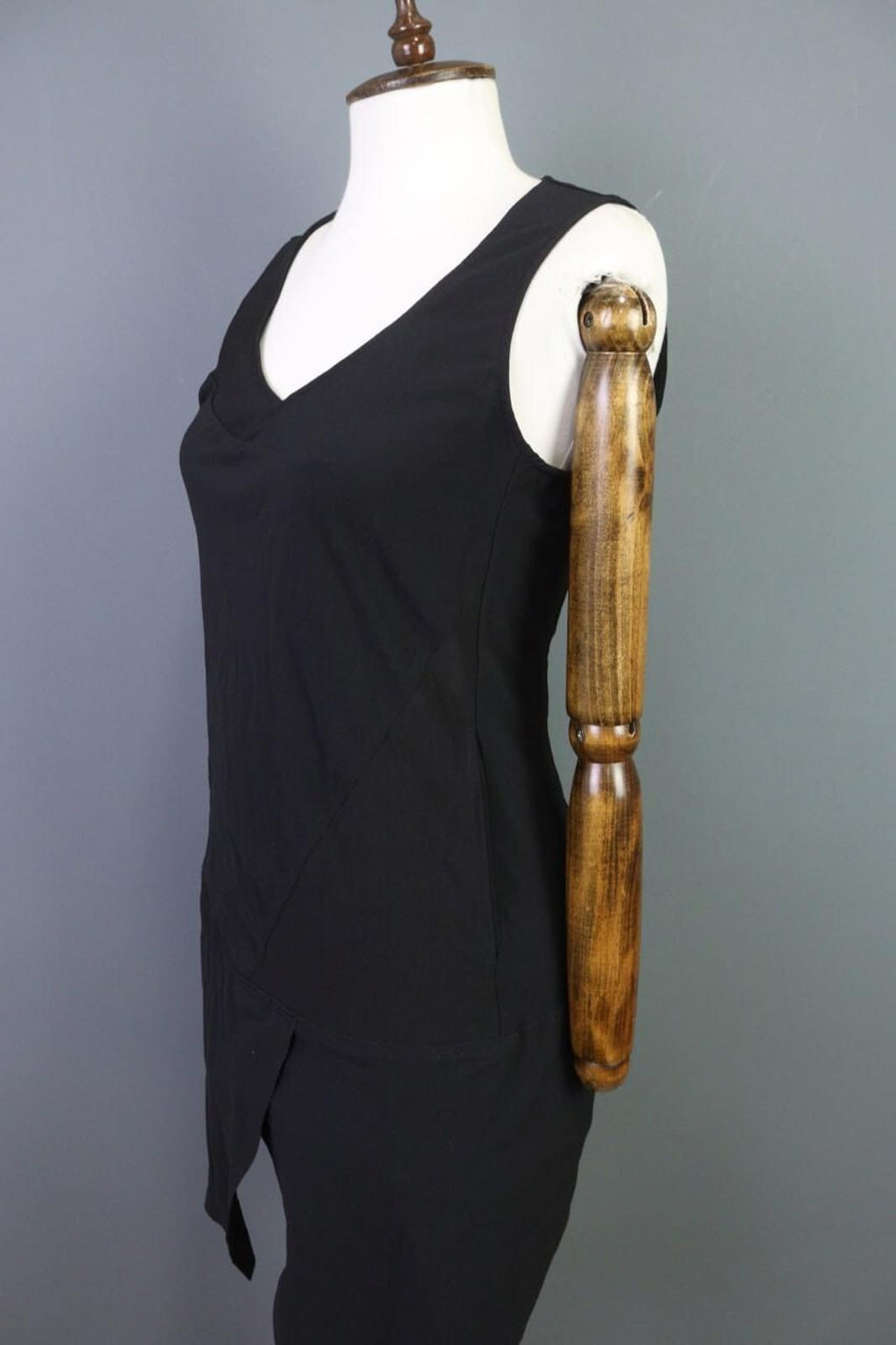 MARITHE FRANCOIS GIRBAUD Gray V-Neck Bodycon Dress – Size I 44 US 29