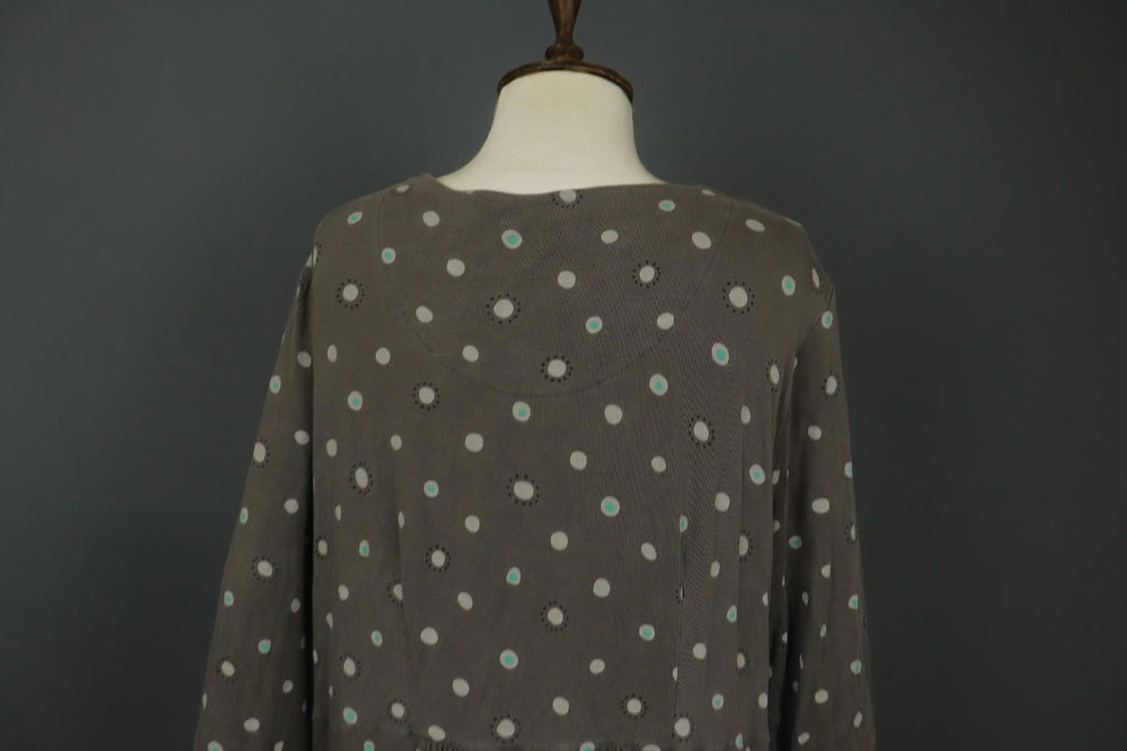 GUDRUN SJODEN Gray Polka Dot Lyocell Long Sleeve Round Neck Shift Dress – Size XL
