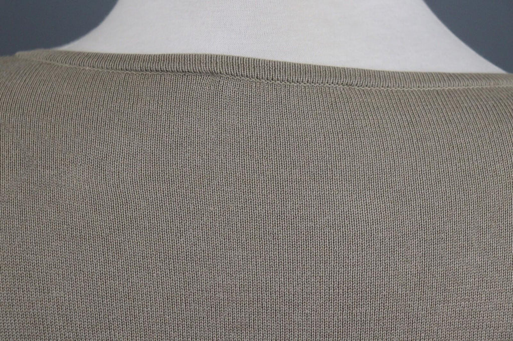 OSKA Gray Long Sleeve V-Neck Stretch Lightweight Top Blouse – Size 2
