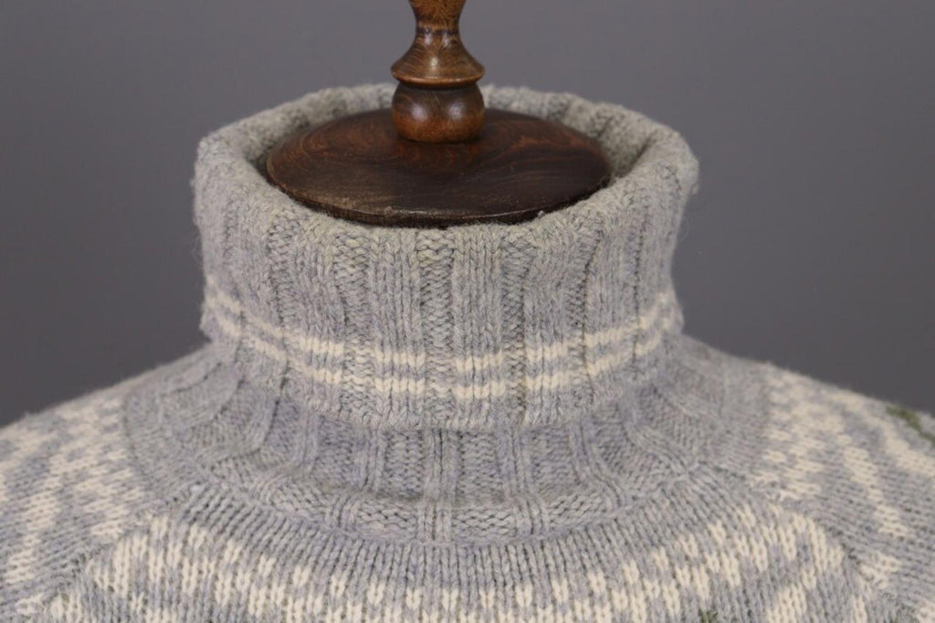 DEVOLD Gray Vintage Fair Isle Turtle Neck Wool Knit Ski Sweater – Size M
