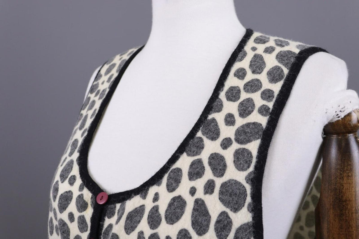 GUDRUN SJODEN Beige Leopard Print Wool Knit Vest Cardigan – Size L