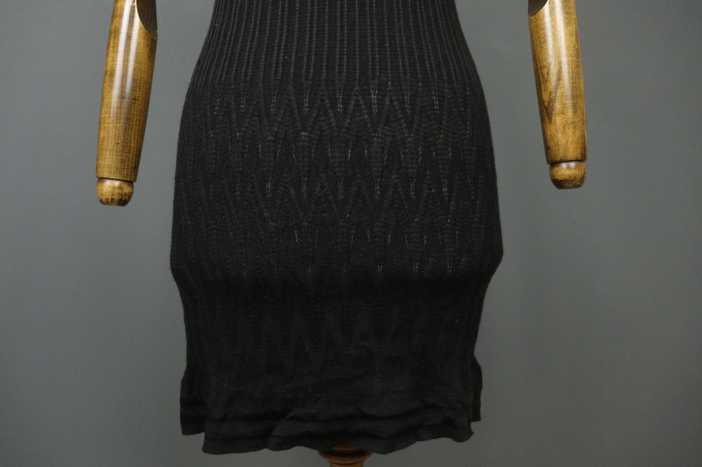 MISSONI Black Wool Knit Short Sleeve Round Neck Pullover Bodycon Dress – Size 42