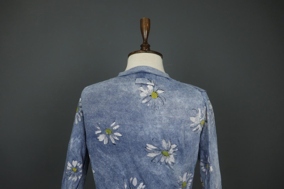 DOLCE & GABBANA Blue Floral Raglan Sleeve Button Front Cardigan Sweater – Size 40