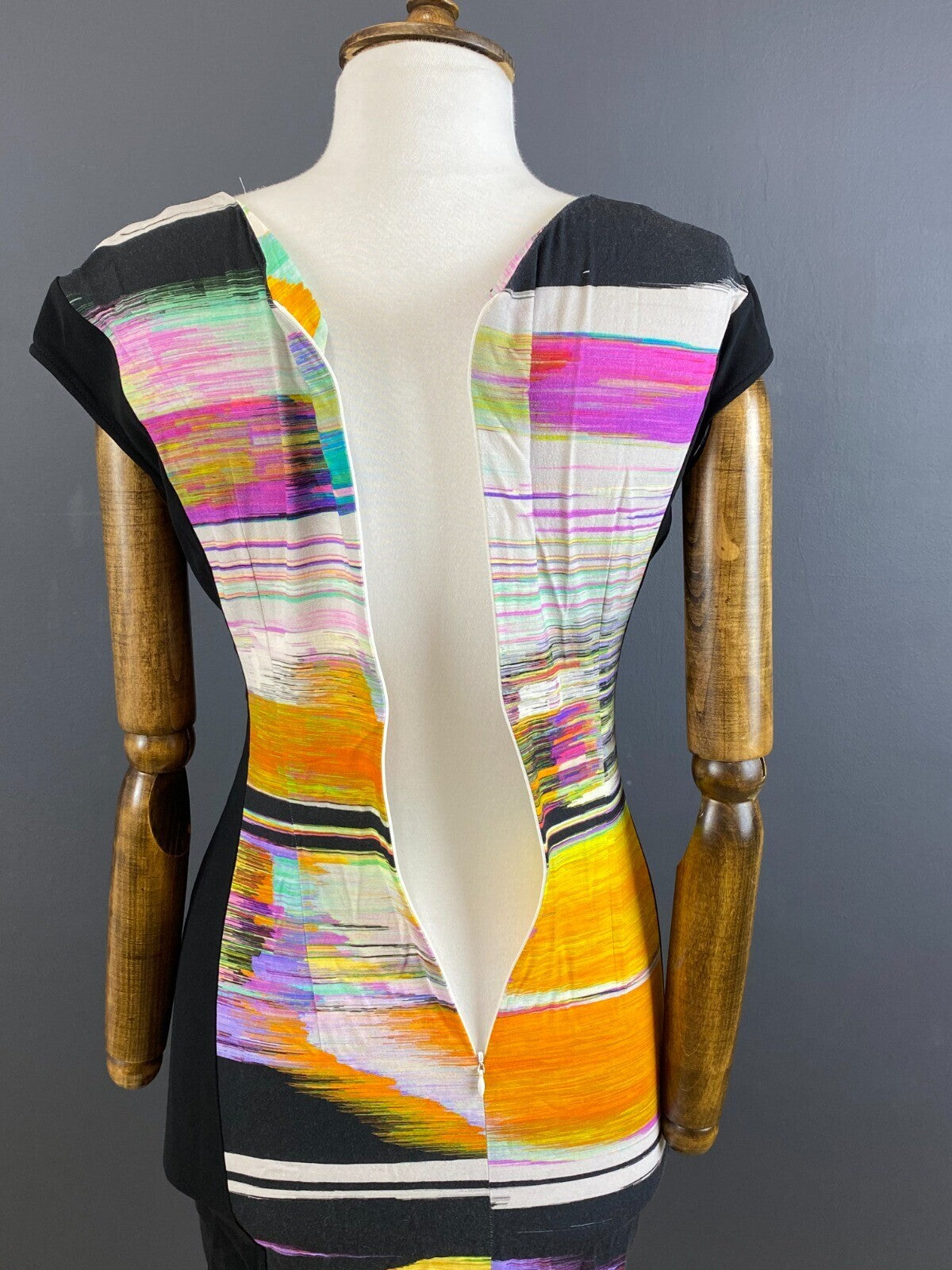 Escada Manresa Multicolor Short Sleeve Bodycon Midi Dress – Size EU 34