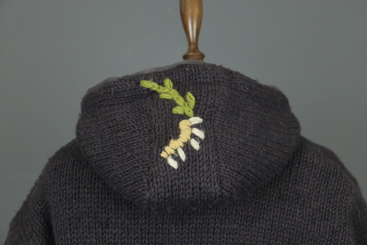 PACHAMAMA KNITWEAR Gray 100% Wool Embroidered Floral Full Zip Sweater – Size S/M