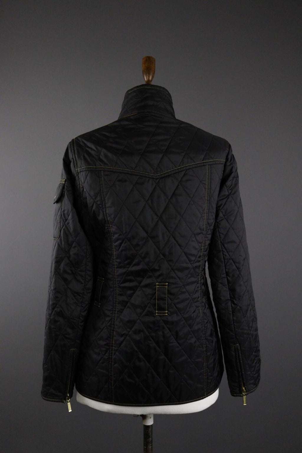 BARBOUR INTERNATIONAL Black Quilted Polyester Jacket – Size UK6 US10 EU36