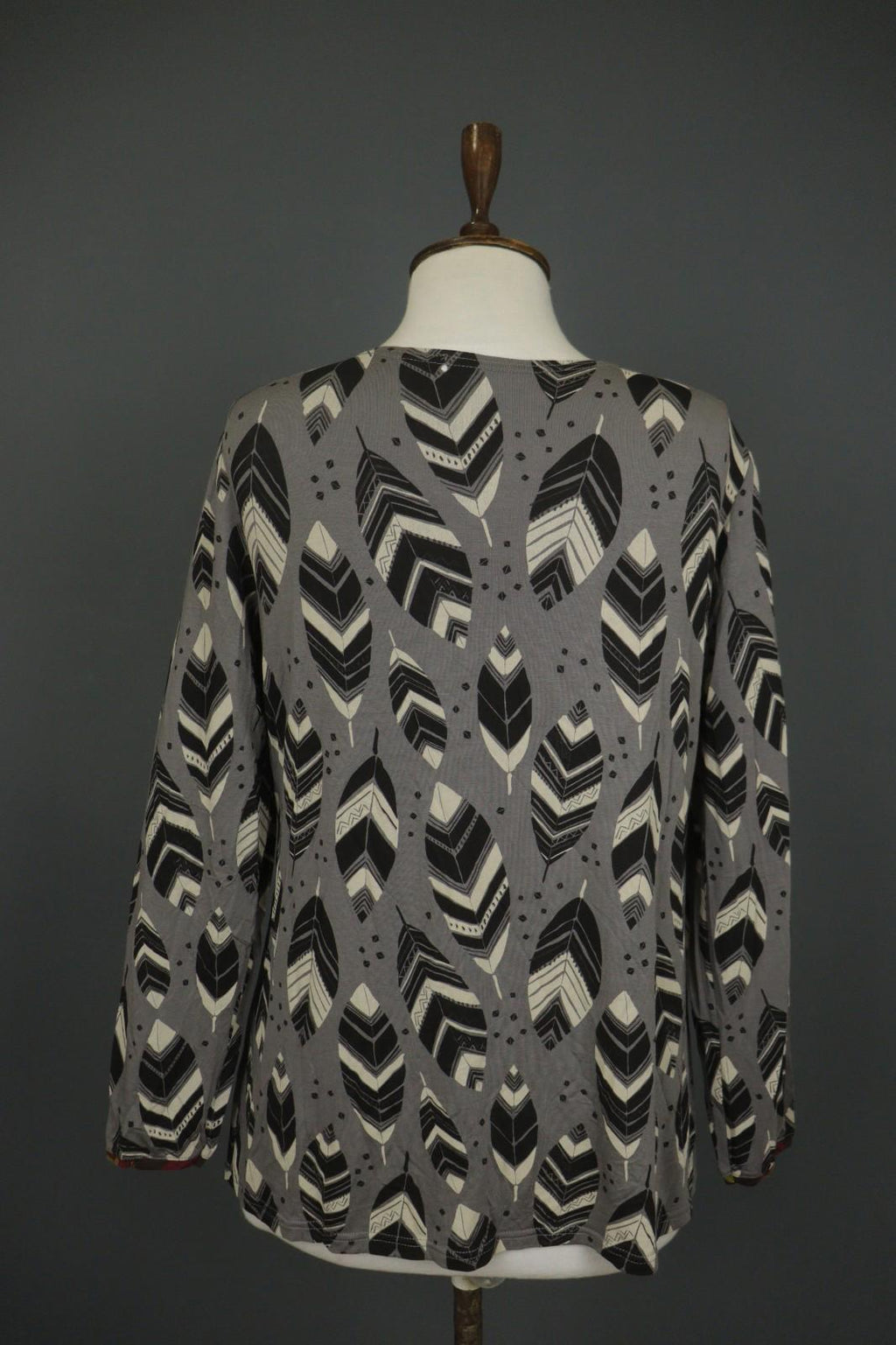 GUDRUN SJODEN Gray Black Leaf Print Round Neck Long Sleeve Pullover Blouse Top