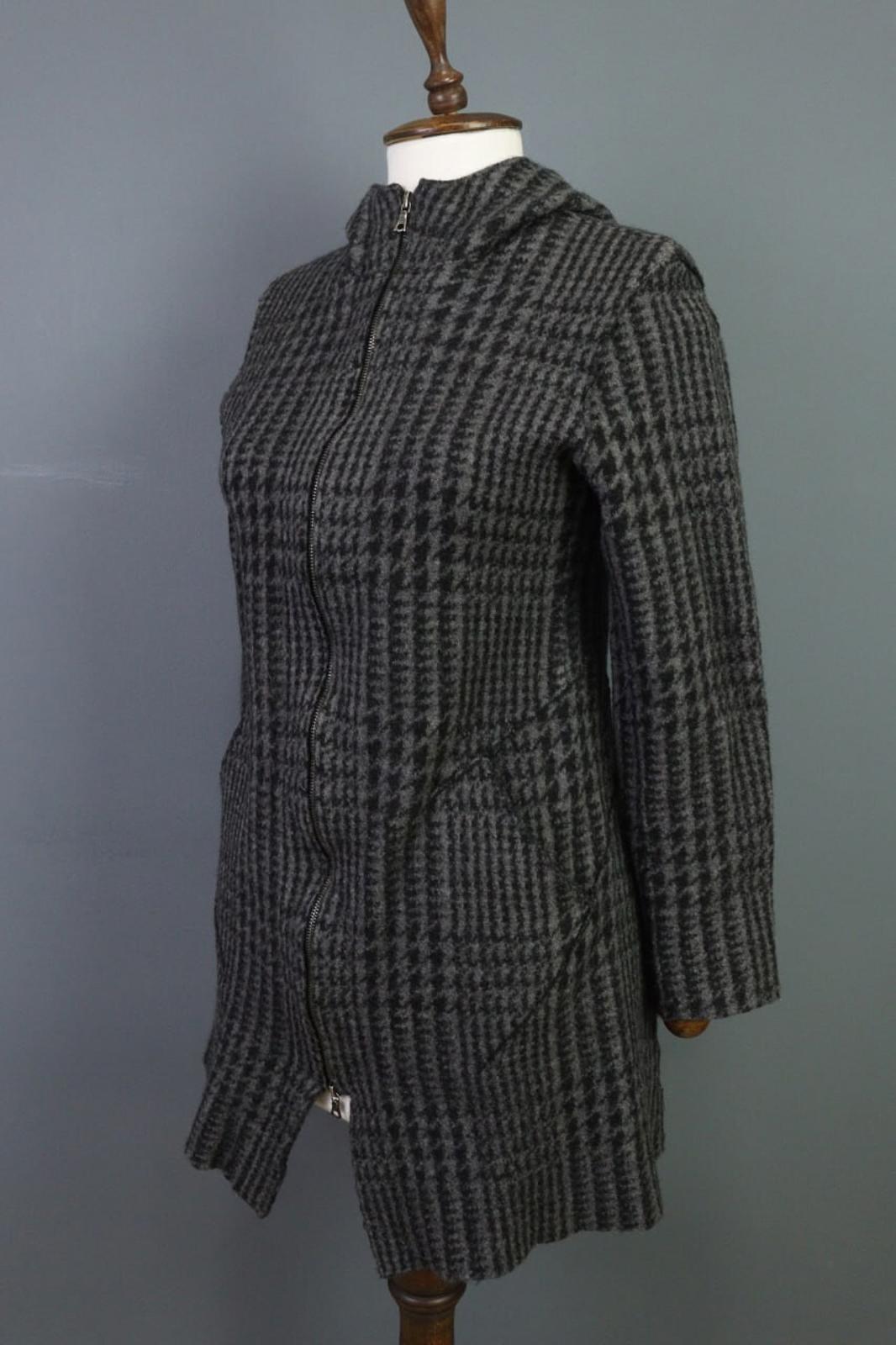OSKA Gray Plaid Full Zip Hooded Wool Lagenlook Jacket – Size 2