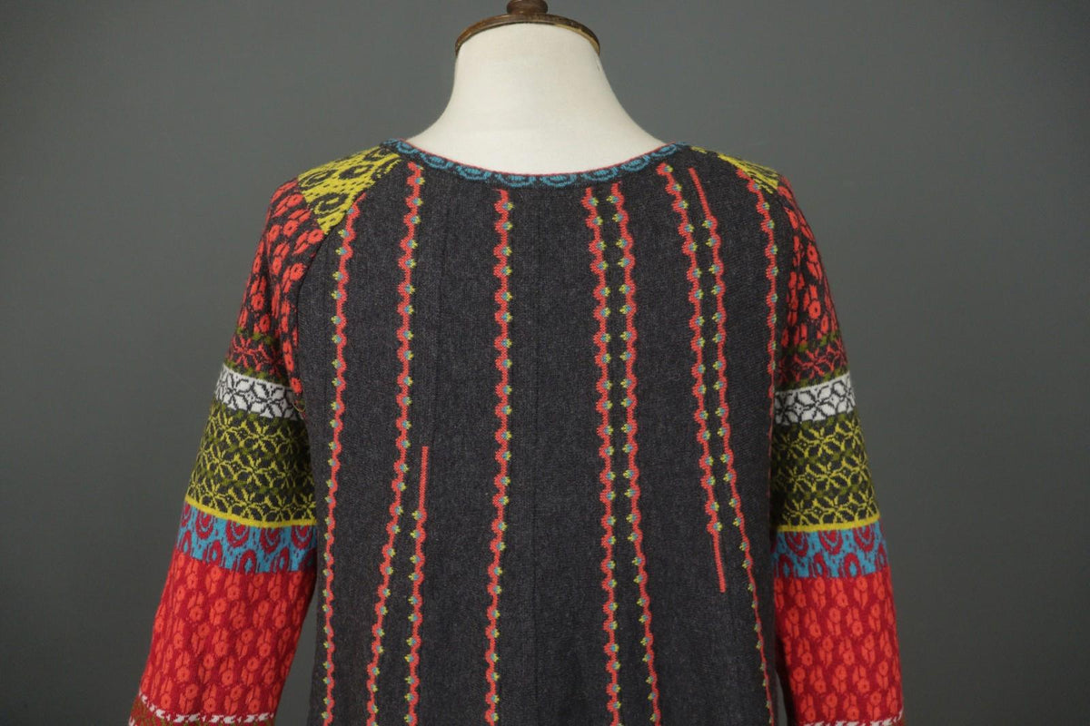 IVKO Multi Geo Print 100% Wool Knitted Long Sleeve V-Neck Sweater Dress – Size 40
