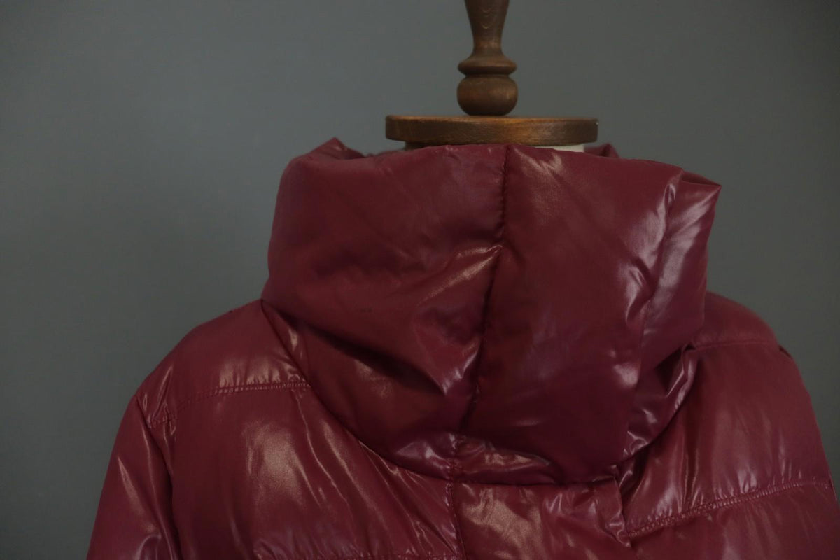 WEEKEND MAX MARA Red Long Sleeve Mock Neck Snap Inside Zip Puffer Jacket – Size 44