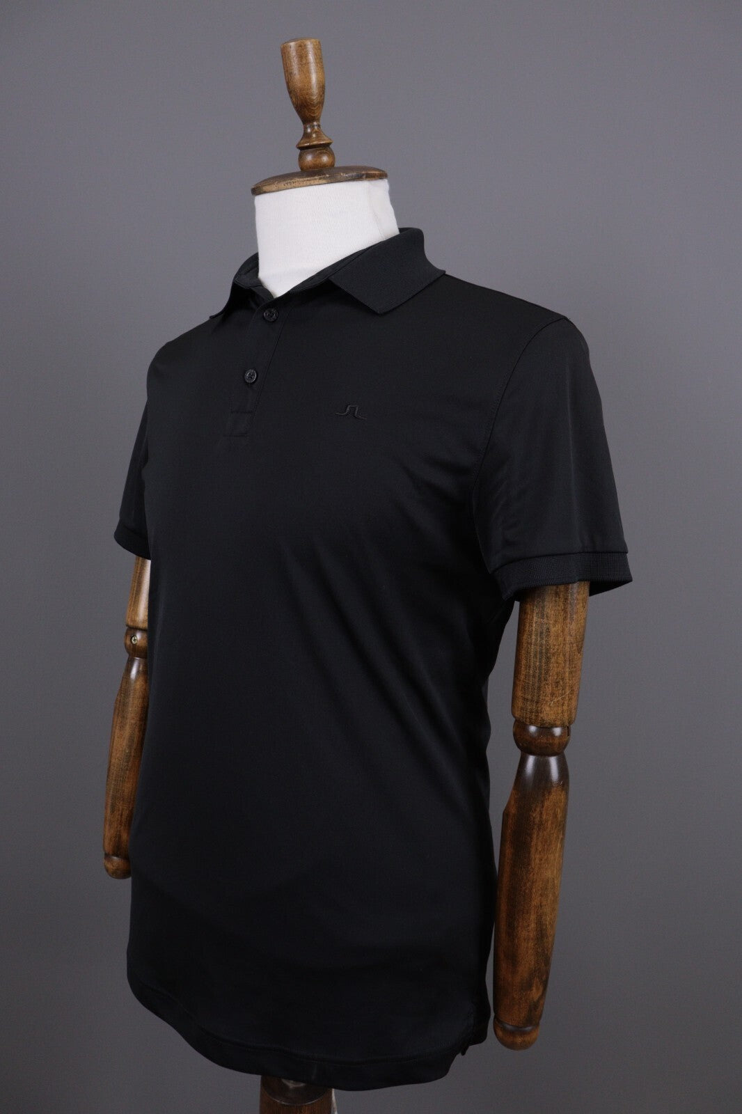 J.Lindeberg Regular Fit Sport Golf Black Short Sleeve Polo Shirt – Size M