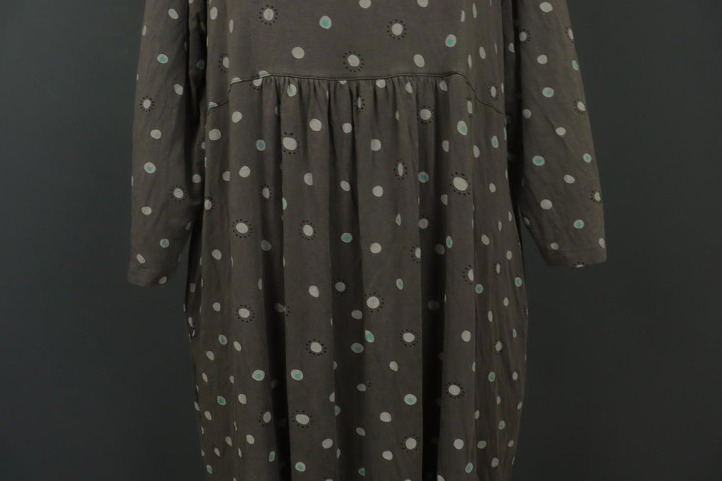 GUDRUN SJODEN Gray Polka Dot Lyocell Long Sleeve Round Neck Shift Dress – Size XL