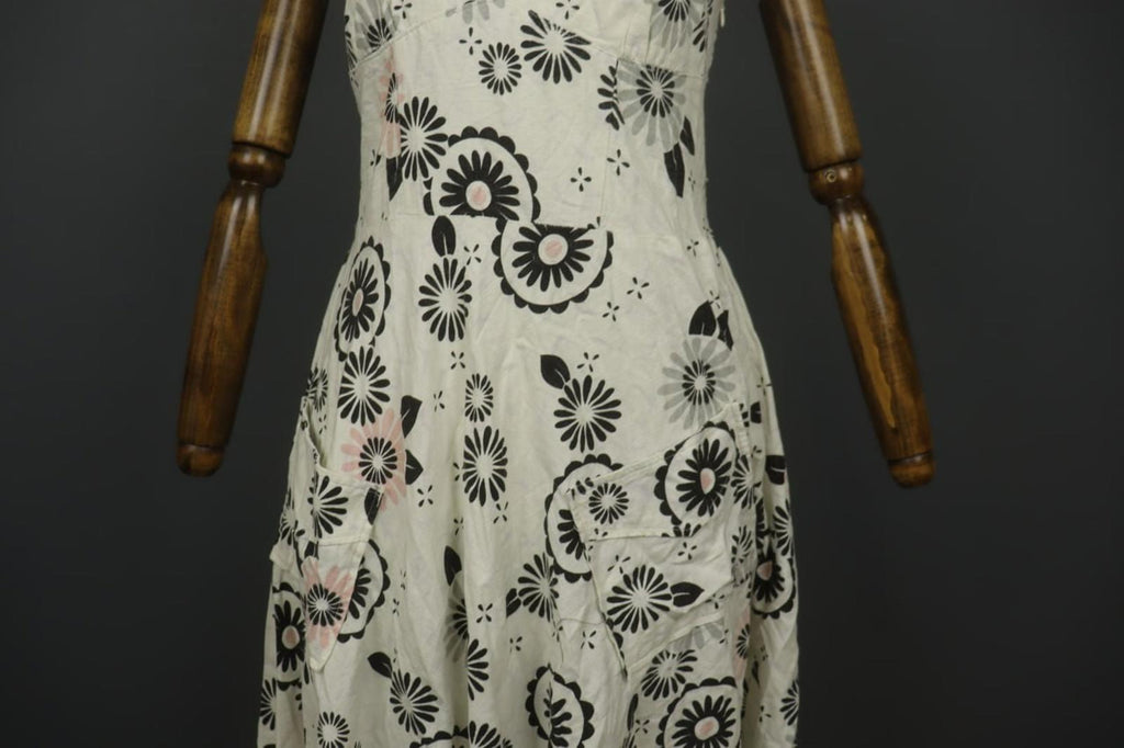 LAURA ASHLEY White & Black Floral Viscose Sweetheart Neck Sheath Dress – Size M
