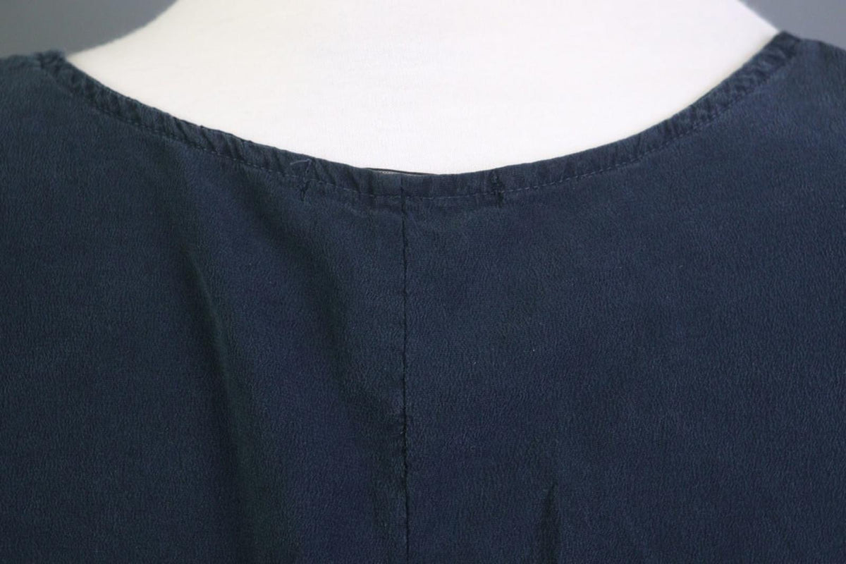 GRIZAS Blue Silk Stretch Scoop Neck Short Sleeve Pullover Blouse Top – Size M