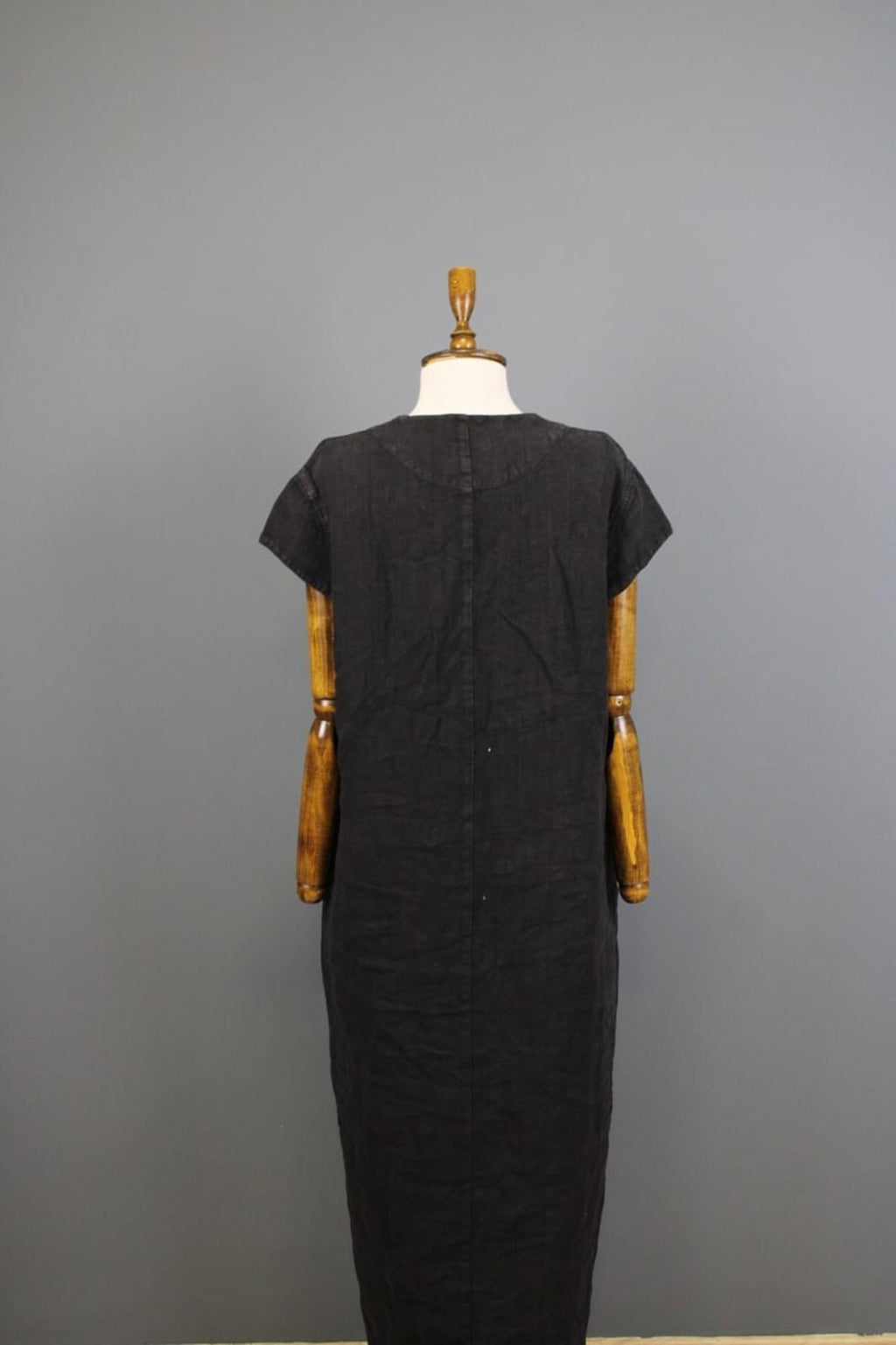 OSKA Black Linen Regular Fit V-Neck Casual Short Sleeve Long Maxi Dress – Size 2