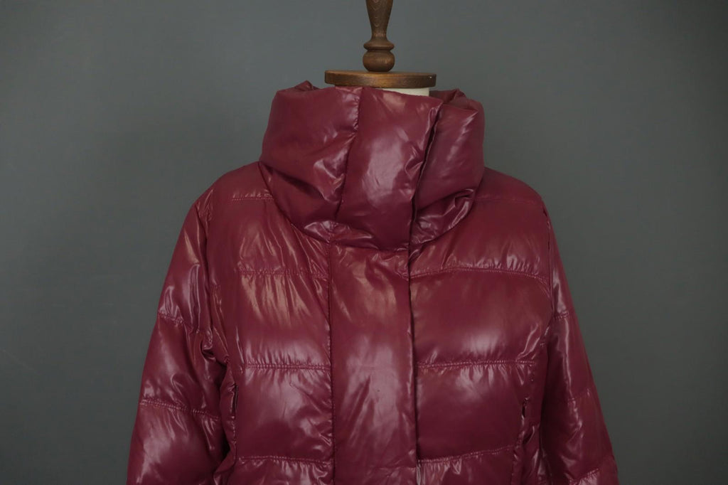 WEEKEND MAX MARA Red Long Sleeve Mock Neck Snap Inside Zip Puffer Jacket – Size 44
