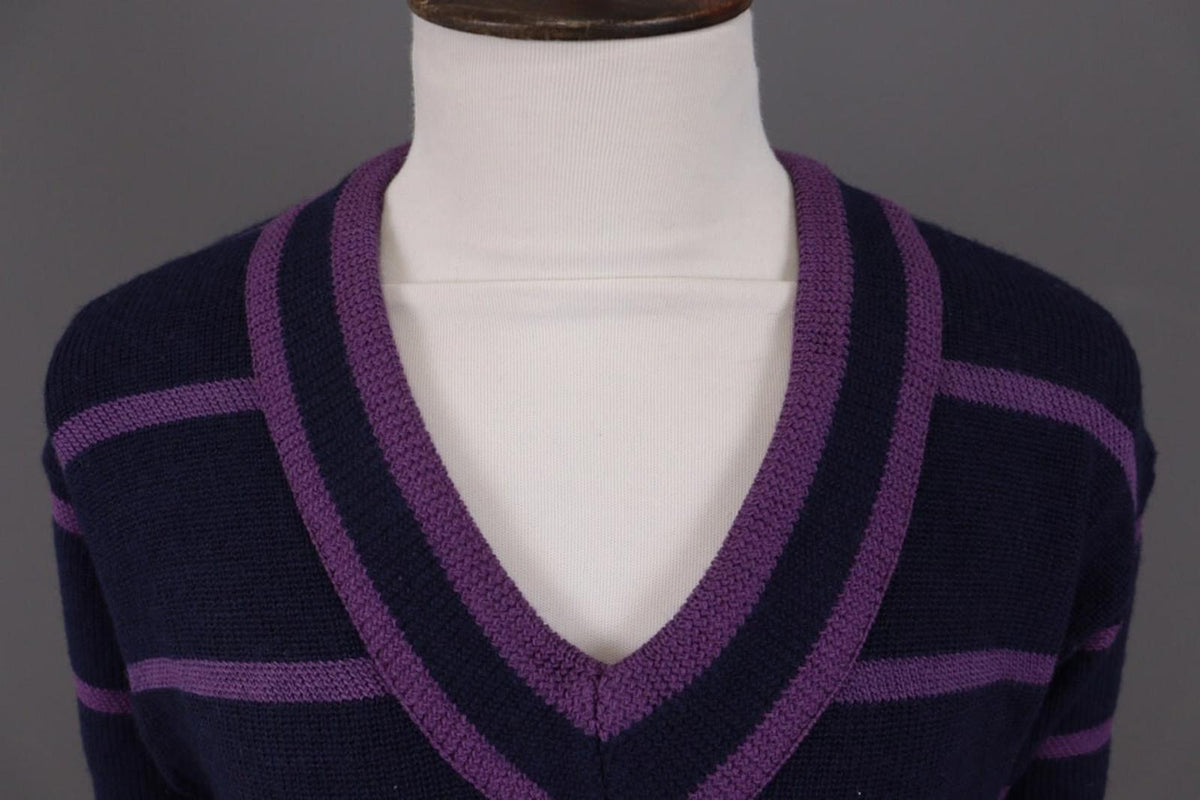 CHAWO from DALE OF NORWAY Blue Striped Wool V-Neck Sweater – Size M Vintage