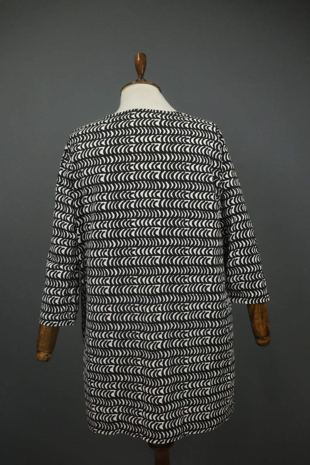 MARIMEKKO PERETTA SESLONKI Black White Geometric Round Neck Tunic Dress S/M