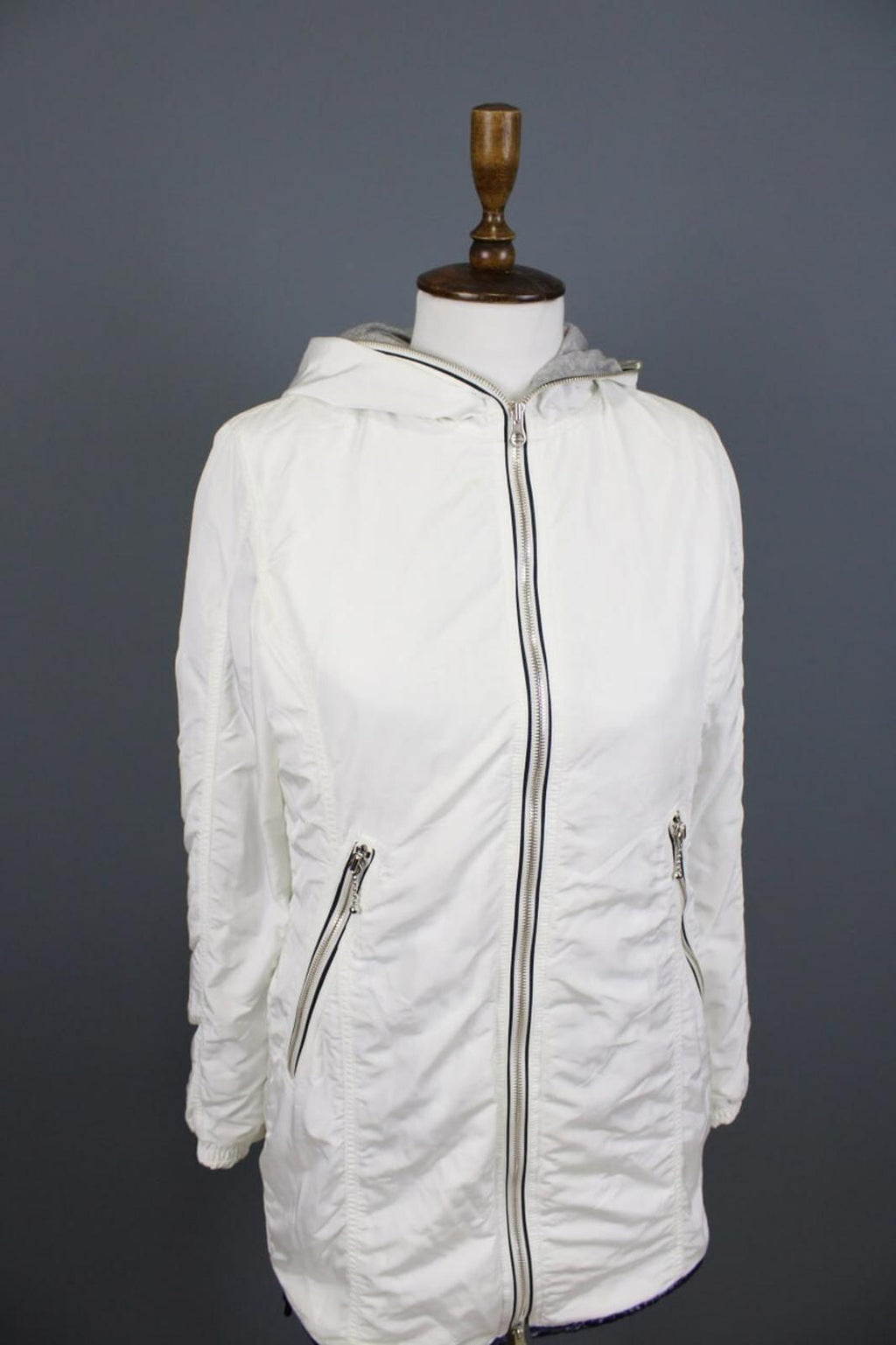 DUVETICA White Lightweight Hooded Full Zip Long Jacket – Size 44
