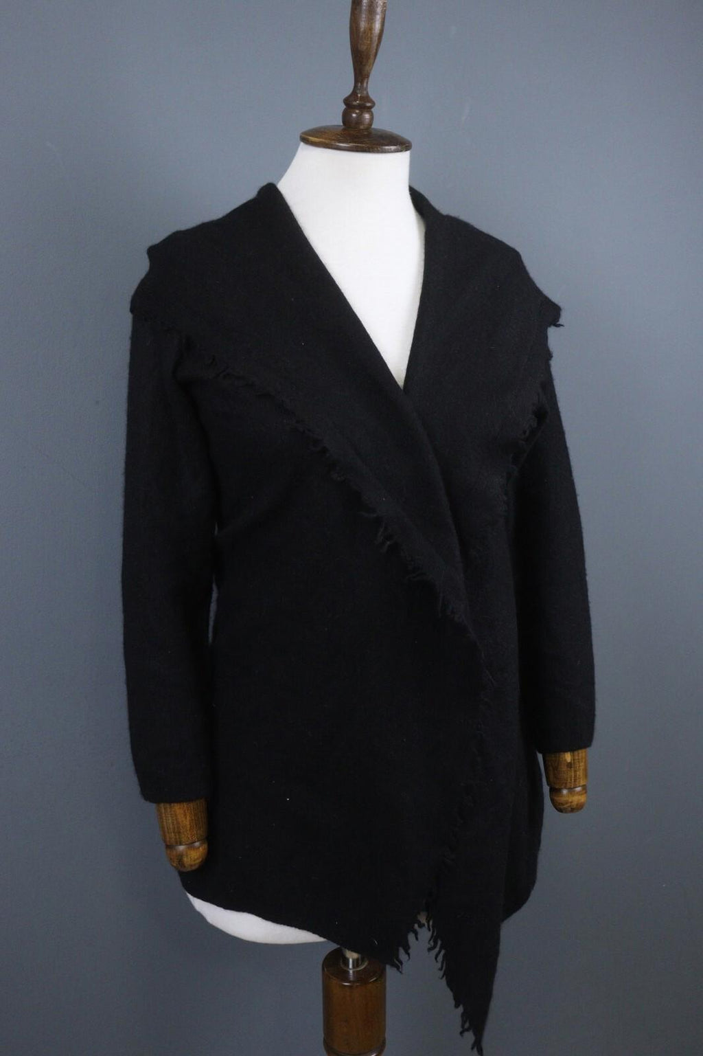 FABIANA FILIPPI Black Long Sleeve Button Front Cardigan Sweater Cape – Size M