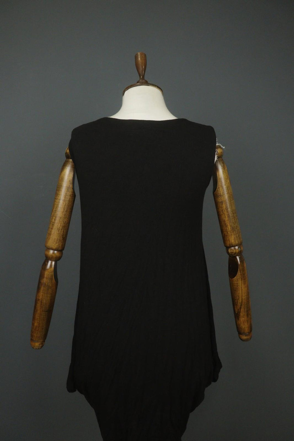 MARIMEKKO Black Viscose Pleated Lagenlook Sleeveless V-Neck Tank Dress – Size S