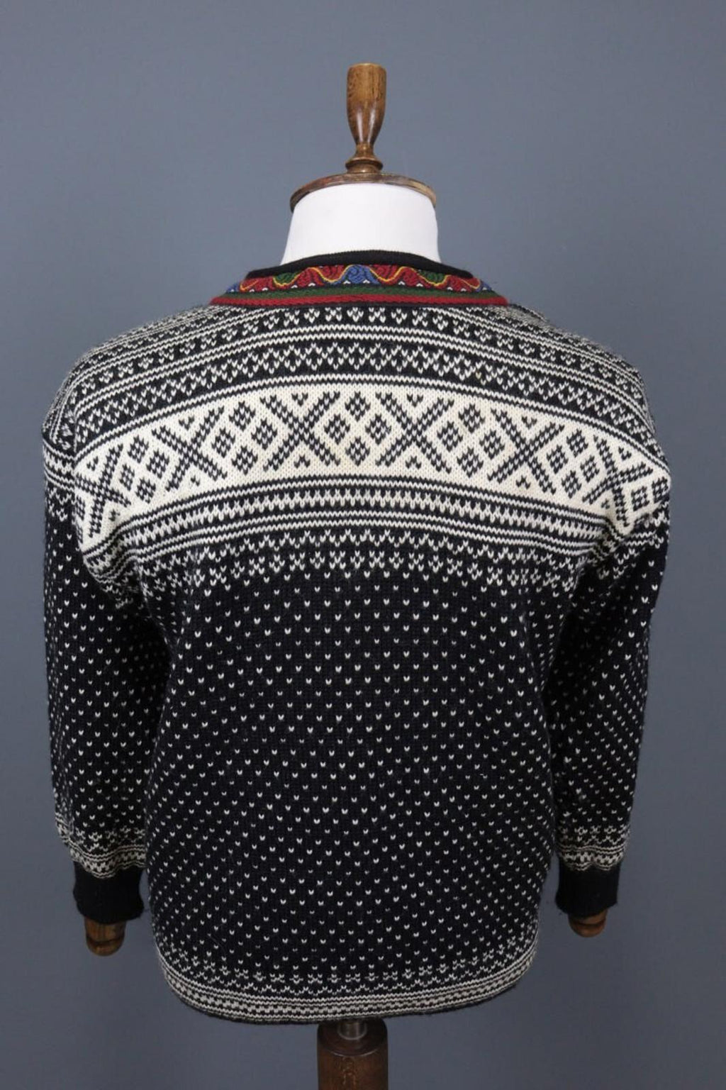 DALE OF NORWAY Black Fair Isle Wool Ski Sweater – Size S