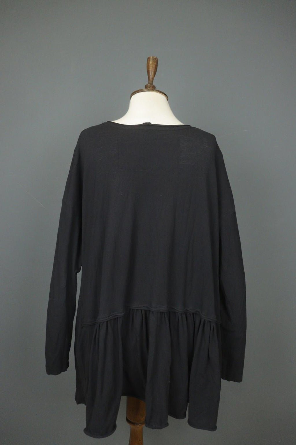 RUNDHOLZ Black Cotton Pleated Back Long Sleeve Round Neck Shift Dress – Size S